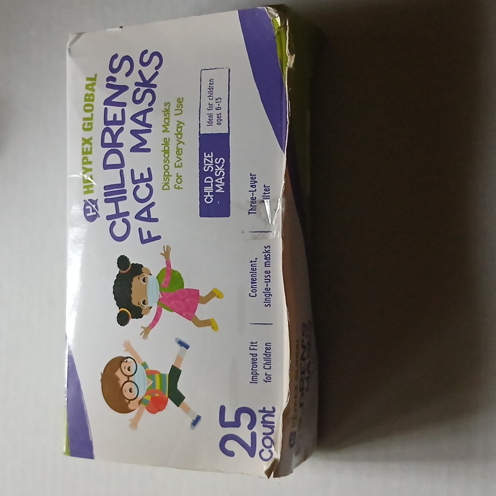 Children Disposal Face Masks for  everyday use ages 6 to 13 25ct NWT